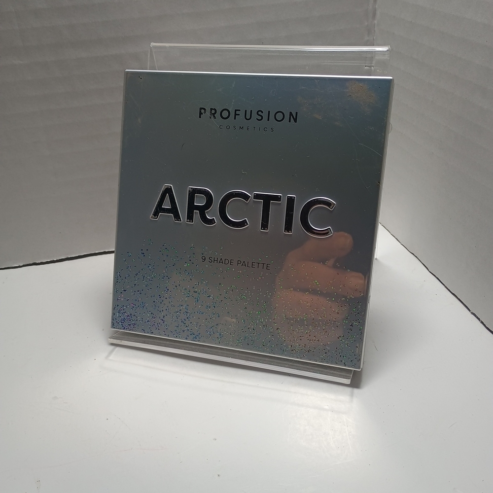 Profusion Cosmetics Arctic Blush Palette